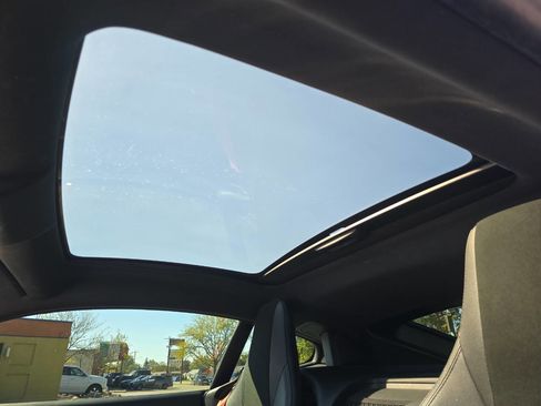 Used 2019 Jaguar F-TYPE Coupe image 3