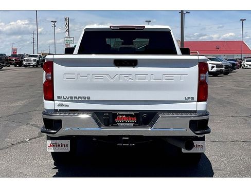 Used 2024 Chevrolet Silverado 3500 LTZ image 4
