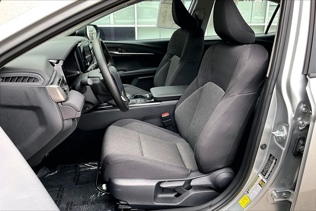 Used 2026 Toyota Camry LE FWD image 21