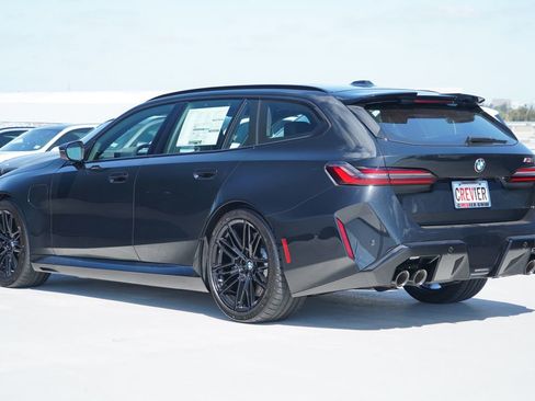 New 2026 BMW M5 Touring AWD/4WD image 8