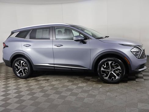 Used 2023 Kia Sportage EX image 18