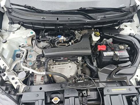 Used 2019 Nissan Rogue SV FWD image 23