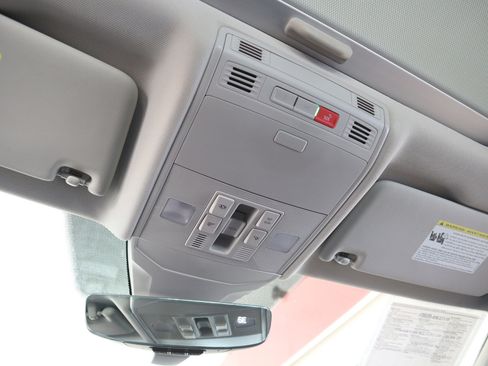 Used 2020 Volkswagen Jetta SEL image 47