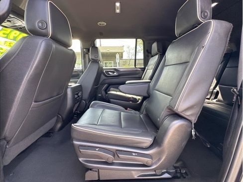 Used 2023 Chevrolet Suburban Premier AWD/4WD image 14