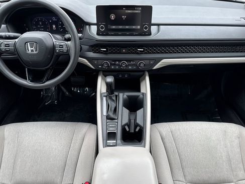 Certified 2023 Honda Accord EX image 4