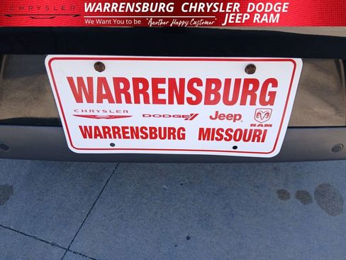 Used 2015 Dodge Challenger R/T w/ Quick Order Package 28B R/T image 28