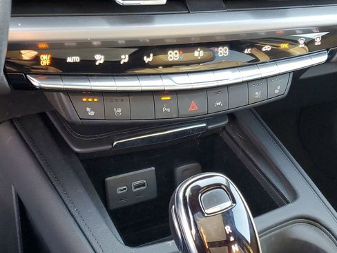 Used 2024 Cadillac XT4 Sport image 20