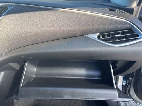 Used 2024 Chevrolet Malibu LT image 21