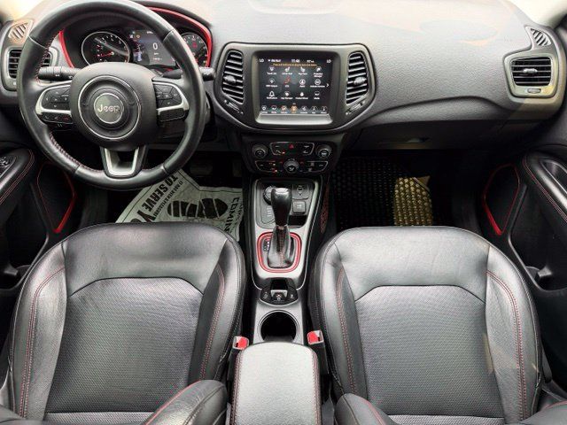 Used 2018 Jeep Compass Trailhawk w/ Leather Interior Group AWD/4WD image 13
