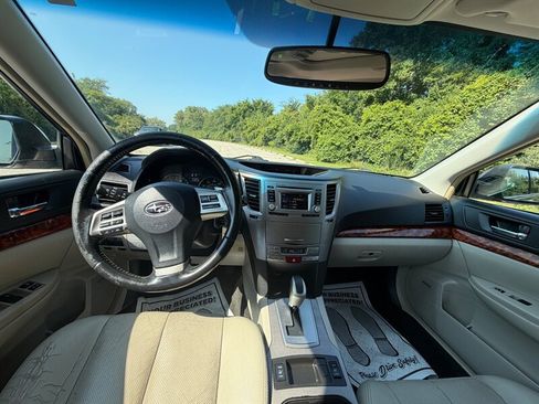 Used 2012 Subaru Outback 2.5i Limited w/ Moonroof Pkg AWD/4WD image 10