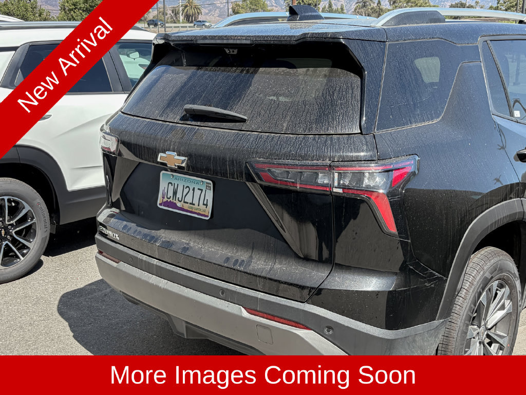 Used 2025 Chevrolet Equinox LT w/ Convenience Package II FWD image 9