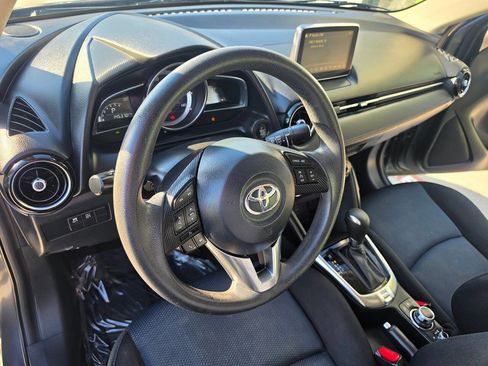 Used 2017 Toyota Yaris iA FWD image 33