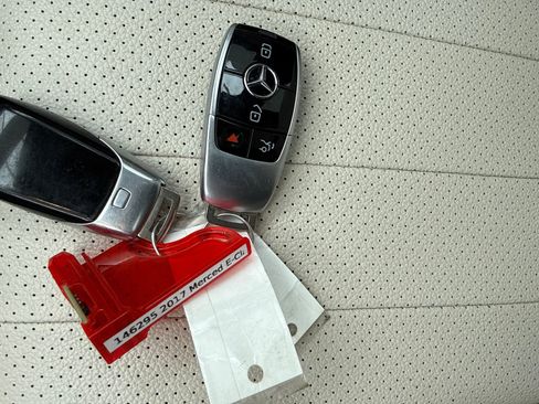 Used 2017 Mercedes-Benz E 300 4MATIC image 55