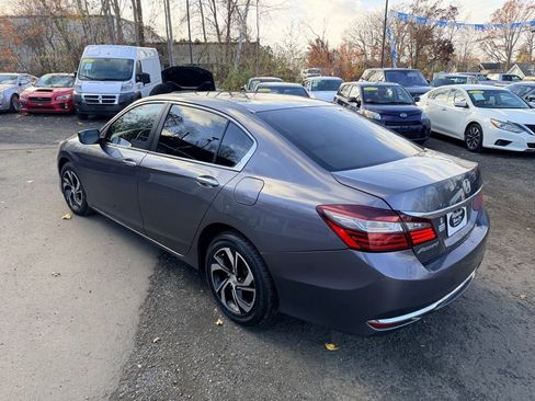 Used 2016 Honda Accord LX image 10