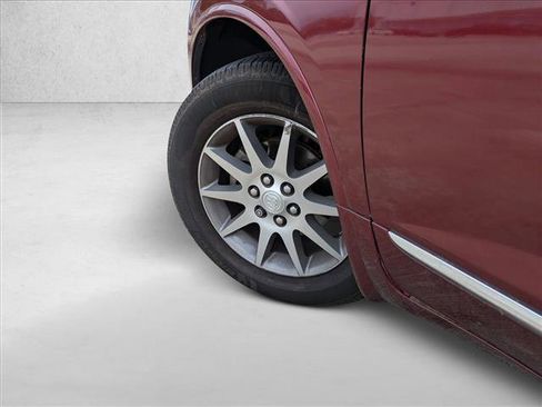 Used 2017 Buick Enclave Leather image 10