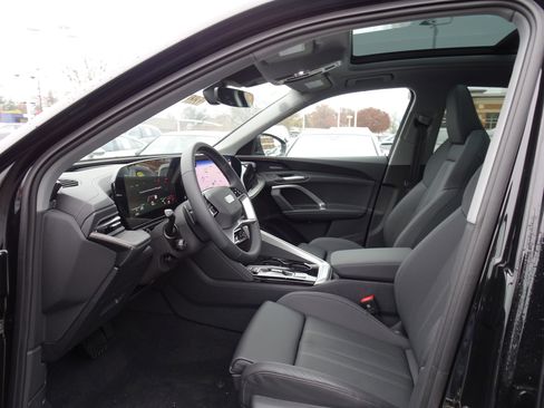 New 2025 Audi Q5 Premium Plus image 4