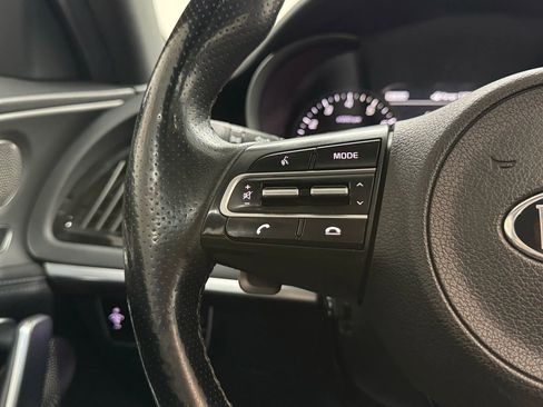 Used 2020 Kia Stinger GT2 image 19