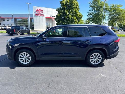 Certified 2024 Toyota Grand Highlander AWD image 2