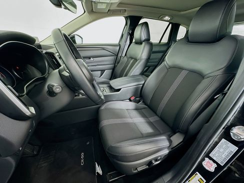 Used 2025 MAZDA CX-50 AWD 2.5 S w/ Premium Package image 13