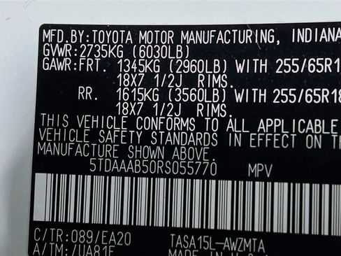 Certified 2024 Toyota Grand Highlander AWD image 28