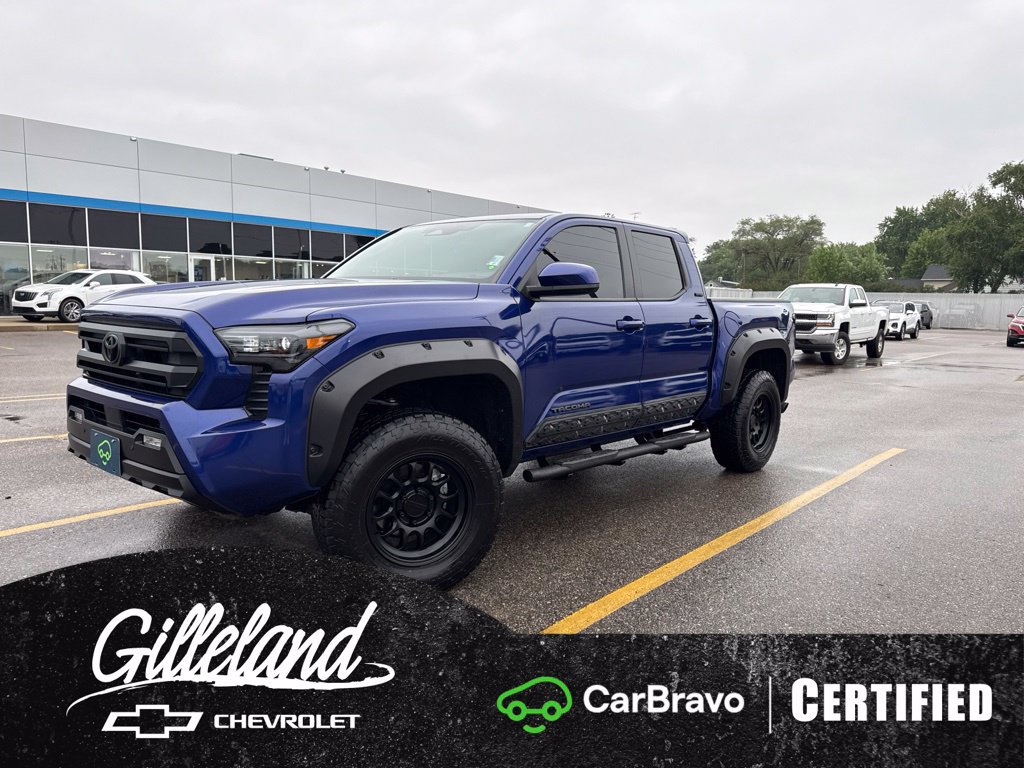 Used 2024 Toyota Tacoma SR5 AWD/4WD image 1
