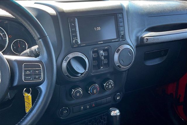 Used 2017 Jeep Wrangler Unlimited Sport w/ Quick Order Package 24S AWD/4WD image 9
