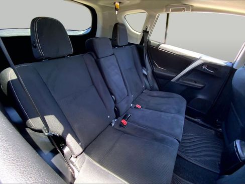 Used 2014 Toyota RAV4 XLE AWD/4WD image 18