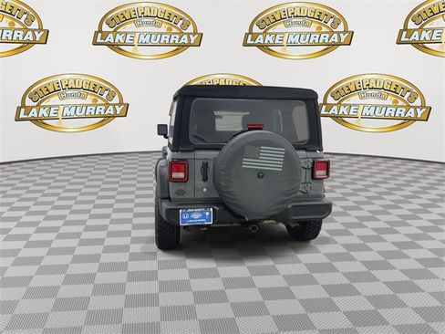 Used 2018 Jeep Wrangler Unlimited Sport S image 2