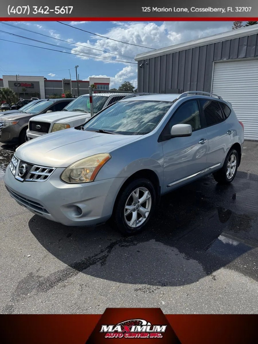 Used 2011 Nissan Rogue SV FWD image 1