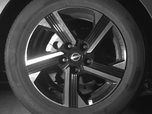 Used 2025 Nissan Sentra SV FWD image 15