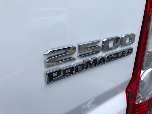 Used 2025 RAM ProMaster 2500 w/ U-Haul Equipment Group FWD image 16