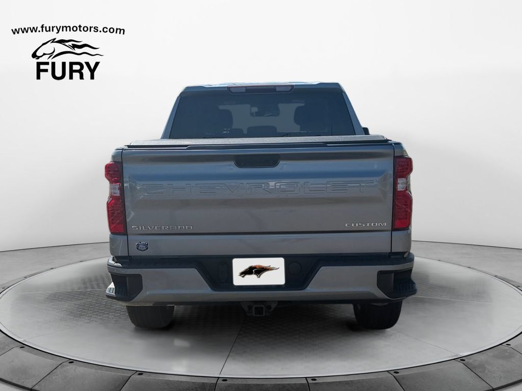 Used 2023 Chevrolet Silverado 1500 Custom AWD/4WD image 5
