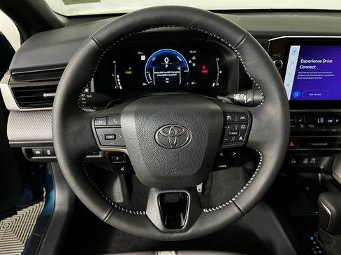 New 2026 Toyota Camry SE image 12