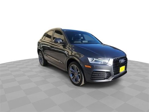 Used 2018 Audi Q3 2.0T Premium w/ Convenience Package image 2