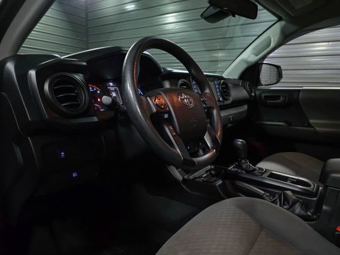 Used 2021 Toyota Tacoma SR image 12