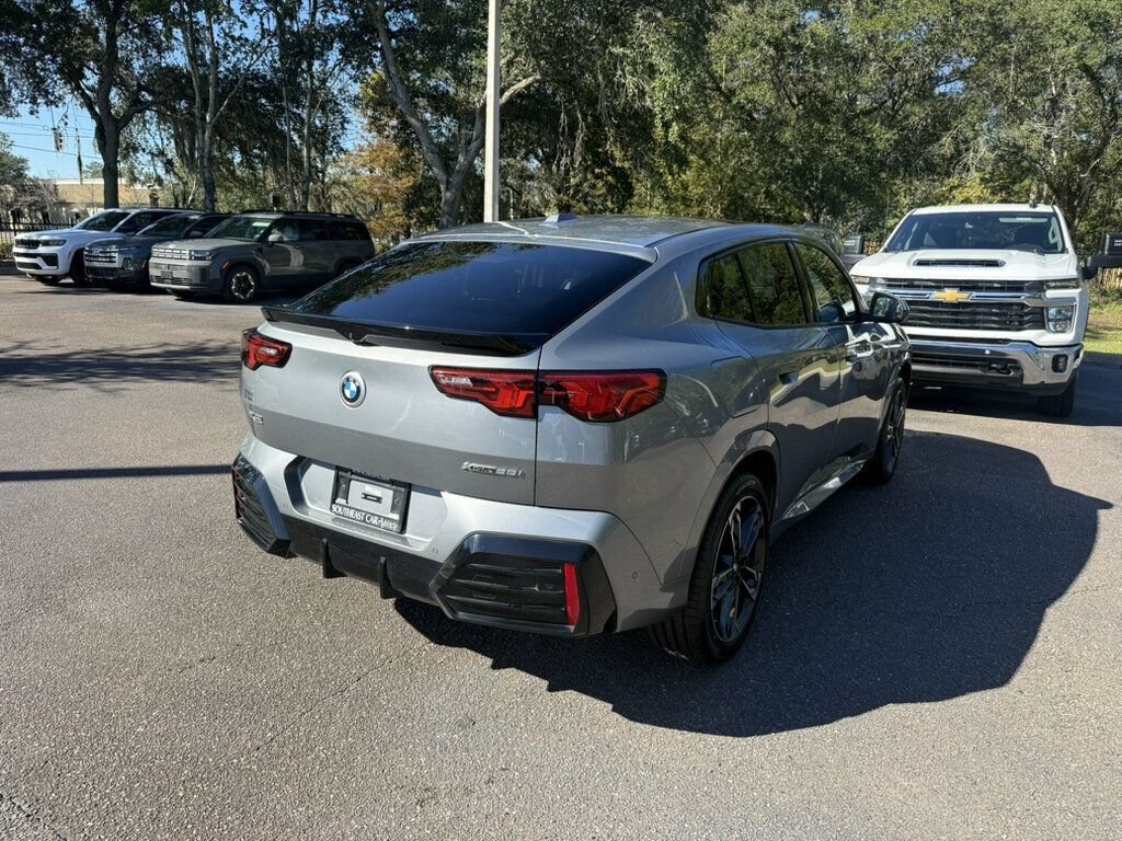 Used 2026 BMW X2 xDrive28i w/ M Sport Package AWD/4WD image 11