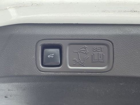 Used 2023 Lincoln Navigator Reserve RWD image 34