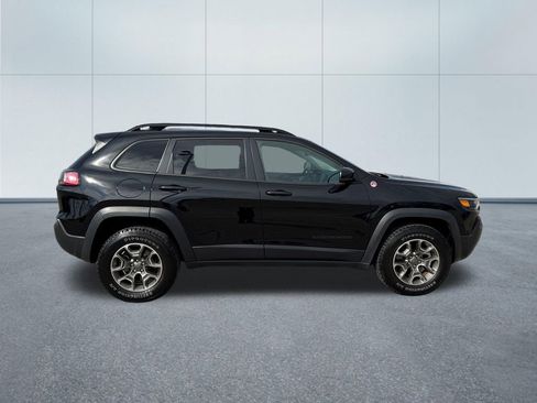 Certified 2023 Jeep Cherokee Trailhawk w/ Premium Leather Package image 8