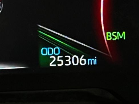 Certified 2025 Toyota RAV4 XLE AWD/4WD image 17