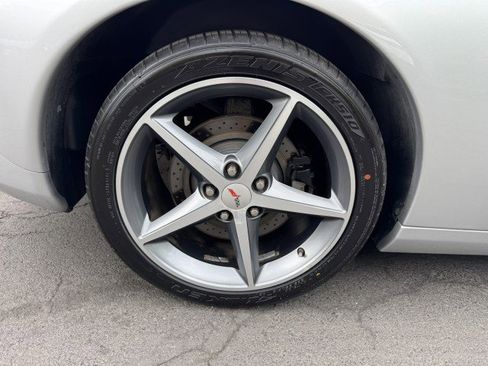 Used 2013 Chevrolet Corvette Coupe RWD image 34