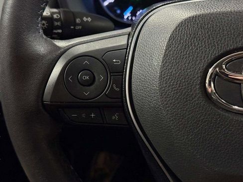 Used 2021 Toyota RAV4 XLE w/ Convenience Package image 17