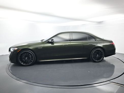 Used 2025 Mercedes-Benz S 63 AMG S image 2