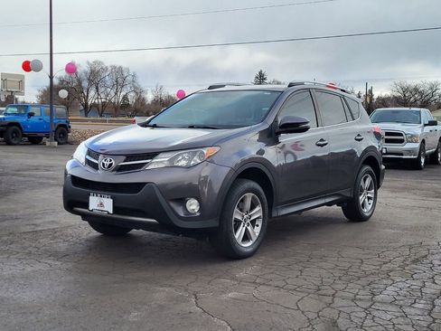 Used 2015 Toyota RAV4 XLE image 1