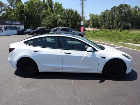 Used 2023 Tesla Model 3 Standard Range RWD image 12