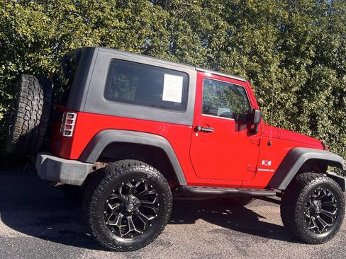 Used 2009 Jeep Wrangler X image 9
