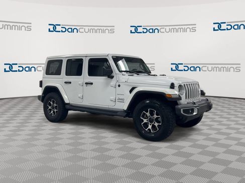 Used 2021 Jeep Wrangler Unlimited Sahara AWD/4WD image 2