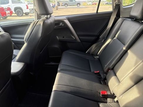 Used 2015 Toyota RAV4 Limited image 5