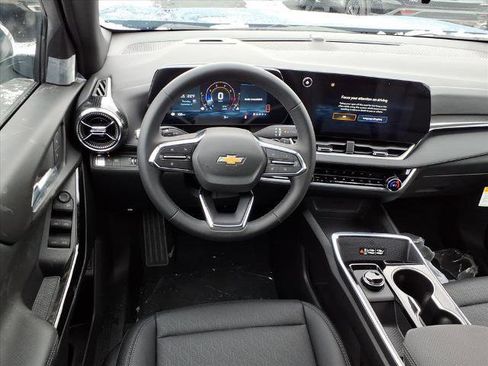 New 2026 Chevrolet Equinox LT w/ Convenience Package II image 6