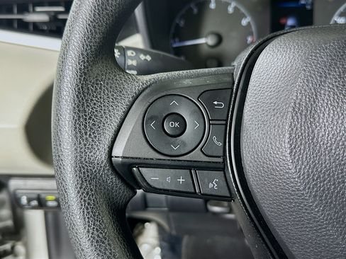 Used 2023 Toyota Corolla LE w/ LE Convenience Package FWD image 16