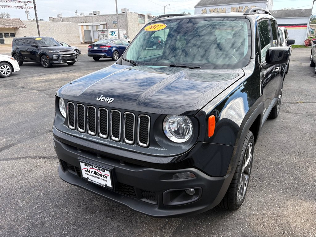 Used 2017 Jeep Renegade Latitude w/ Cold Weather Group AWD/4WD image 6